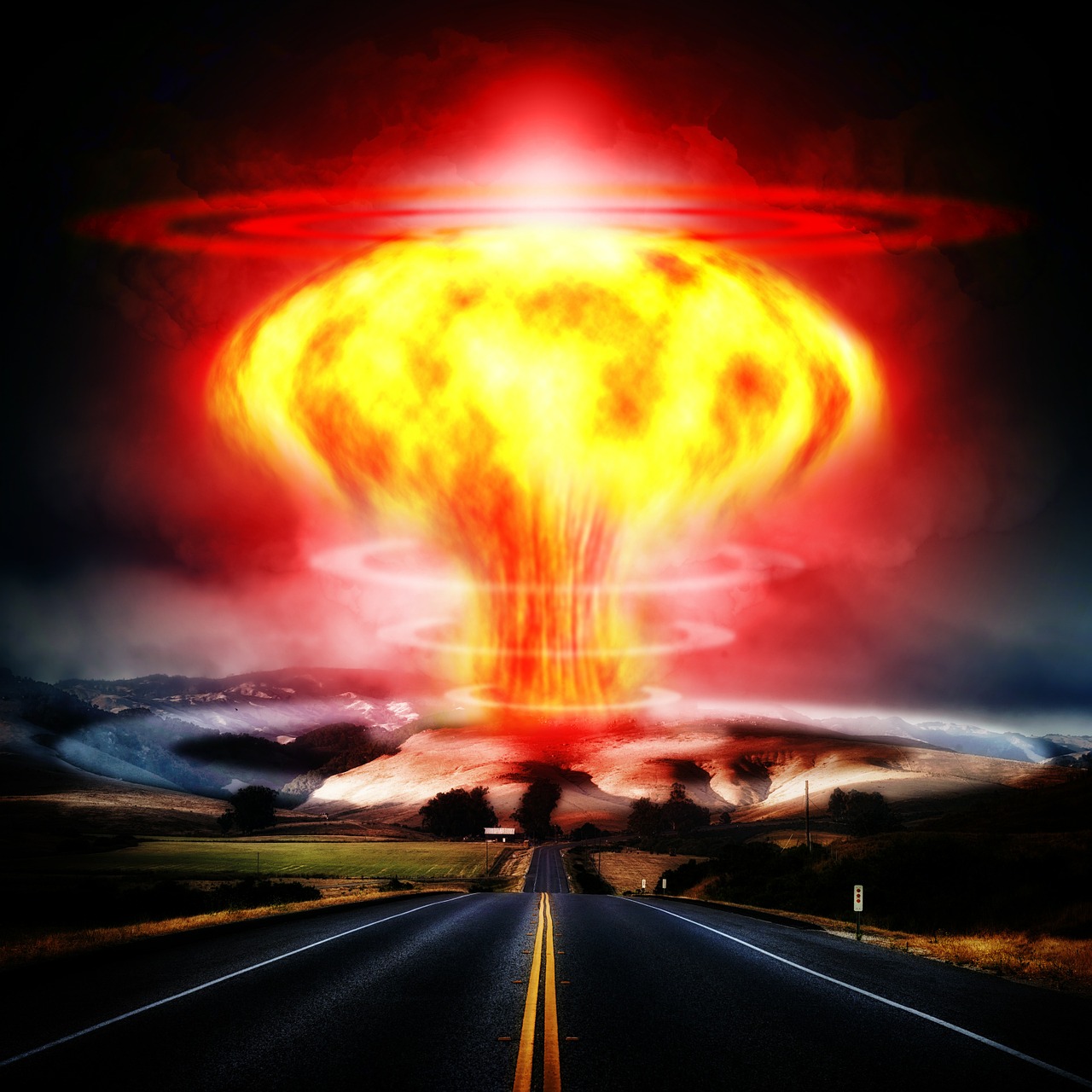 nuclear-explosion-356108_1280.jpg